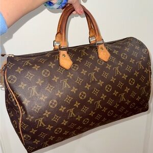 ❌ SOLD ❌ Louis Vuitton Monogram Speedy 40 Handbag
